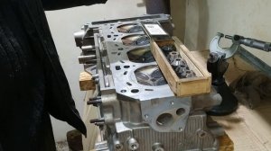 Ремонт ГБЦ Нью Актион.Износ направляющей втулки выпускного клапана.