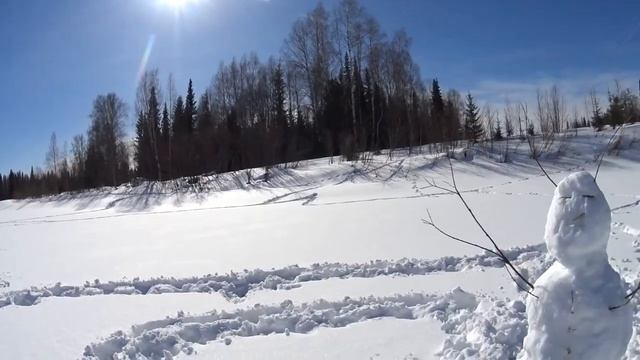 Рыбалка на хариуса возле дома.Апрель 2022г. смотреть онлайн