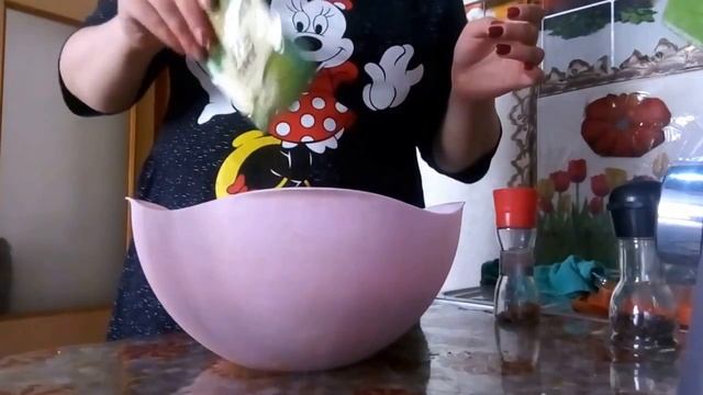Котлеты домашние очень вкусные, сочные и нежные. С Вареным картофелем.