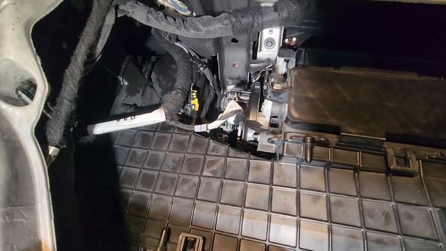 2020-2022 Ford Explorer XLT dash removal and installation (Part 6) смотреть онлайн