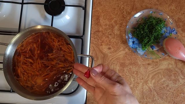 Рецепт вкусного домашнего борща - пошагово и доступно.