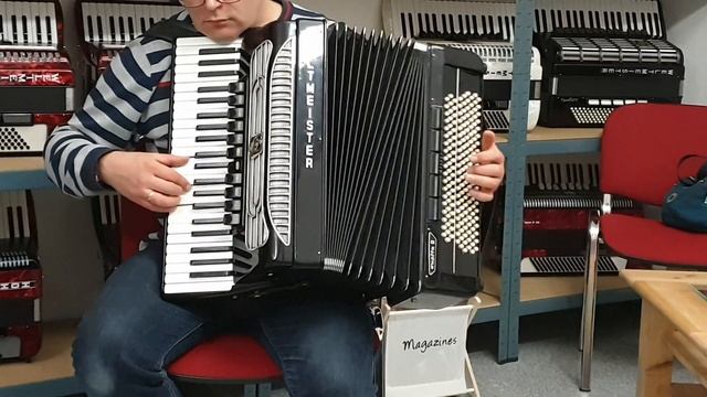 Klangprobe Akkordeon Weltmeister Supita B mit MIII смотреть онлайн