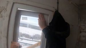 Кабина башенного крана и свиньи на рабочем месте!