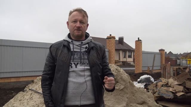 ? Забор цена, забор из облицовочного кирпича, со столбами.