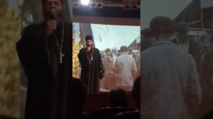 Русское поле из  фильма «Новые приключения неуловимых» )))