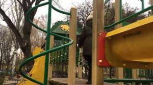 Прогулка с реборном Лили на детской площадке