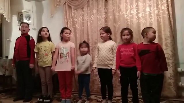 Папа года. Когда многодетный отец военный. оставили одного с детьми ))
