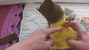 Как связать свитер, шапочку и шарф Басику.