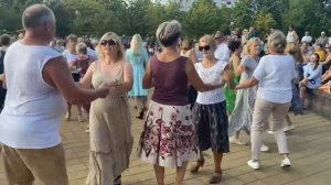 Танцы в парке Солигорска по воскресеньям. 2023г.