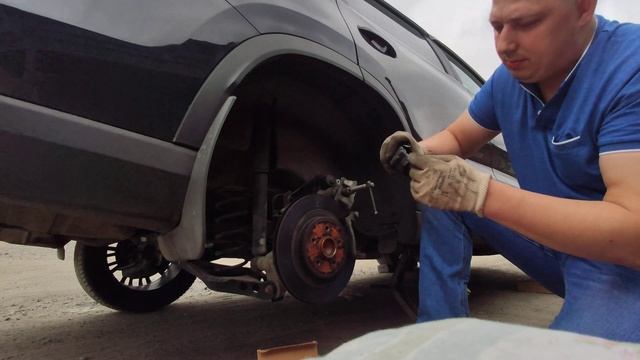 Чери Тигго 8 про замена задних колодок часть 2, или как развести колодки с электроручником смотреть онлайн