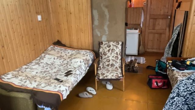 983/ Из города в деревню навсегда! Учусь пилить и жить без света! смотреть онлайн