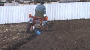 КМЗ-ХТЗ Т-012 Весенняя вспашка, на глубину 25см.