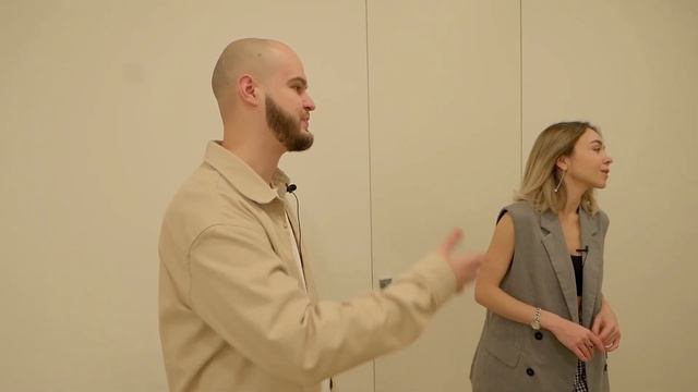 Современный минимализм в светлом интерьере. Заказчики в восторге!