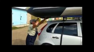 Погрузка лодки ПВХ на крышу автомобиля 1