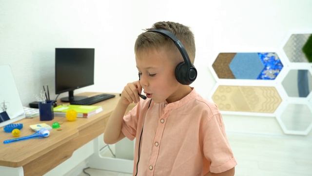 Какой стол Логопеда выбрать современному специалисту? Сравнение столов Logo PRO/EDU/MINI от АЛМА смотреть онлайн