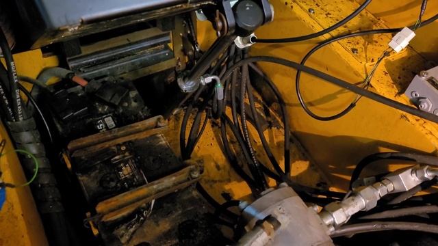 Мини погрузчик ANT 1000.01 диагностика рабочего оборудования.