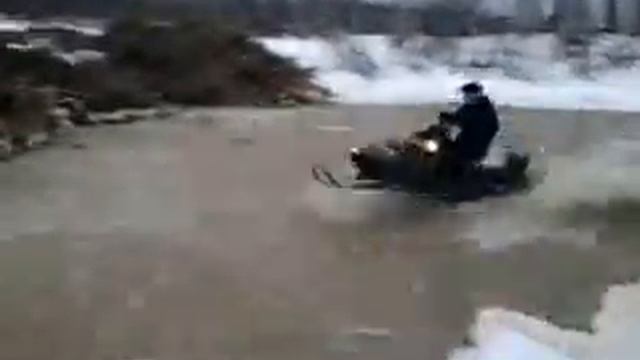 снегоход буран по воде! смотреть онлайн