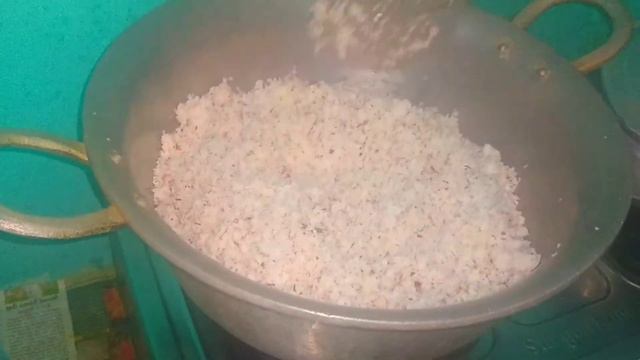 kobbari louz/undalu recipe in telugu... సరదాగా కొబ్బరి లౌజ్ కొబ్బరి ఉండలు తయారీ చూద్దాం смотреть онлайн