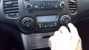 KIA Magentis Отключение автоматического включения кондиционера при включении обдува лобового стекла