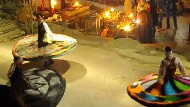 Tanura dance