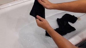 Села вещь после стирки что делать.