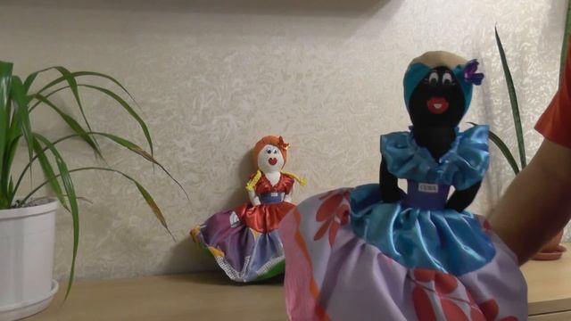 Прикольная кукла перевертыш. Funny doll shifter. смотреть онлайн