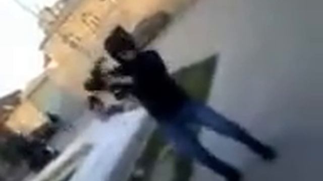 Азер по имени МАКС и АЗИЗ смотреть онлайн