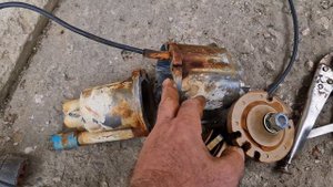 Погружные вибрационные насосы ремонт  и эксплуатация.