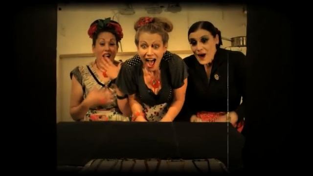 Cooking Up Some Class and Sass! смотреть онлайн