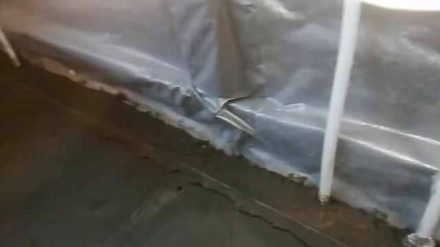 Стяжка пола и выдёргивание маяков. смотреть онлайн