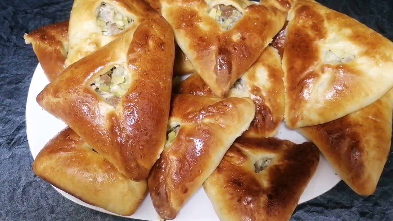 пироги с мясом и картошкой. Треугольники. Эчпочмаки.