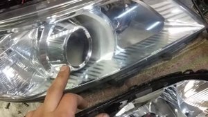 Toyota Sienna переделка фар, замена линз