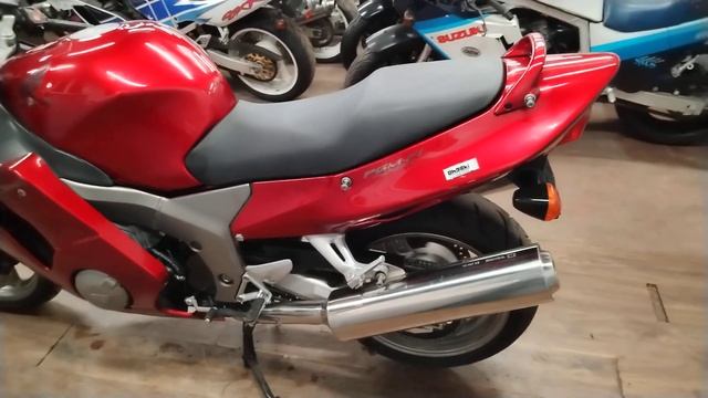 Honda Blackbird 1100 смотреть онлайн