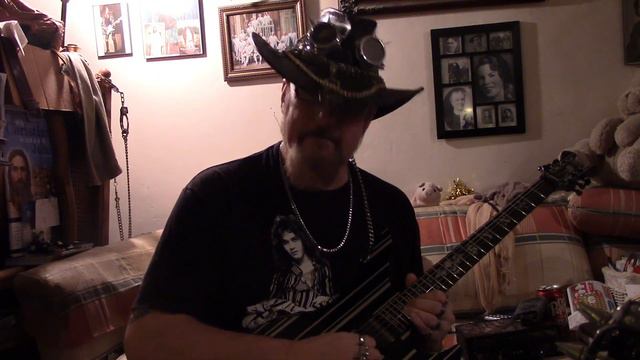 Michael Dee part 2 of SYN SCHECTER SUSTAINIAC AND MORE STORIES... смотреть онлайн