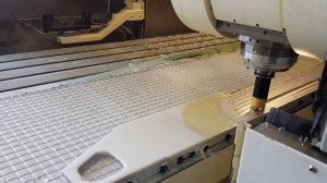 Фрезеровка авиационных деталей на решетчатом вакуумном столе