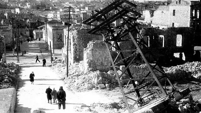 Сталинское переселение народов это наказание или спасение? смотреть онлайн