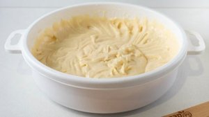 Кекс с черной смородиной