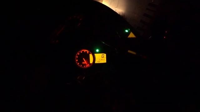 Kawasaki Ninja ZX-6R cold start engine холодный пуск мотоцикла.