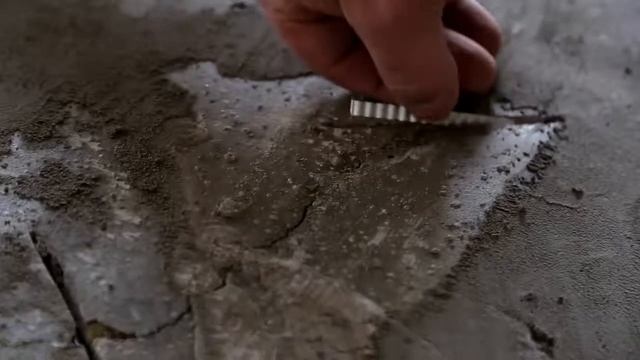 Подготовка пола, ремонт основания и заливка нивелир массы от немцев смотреть онлайн