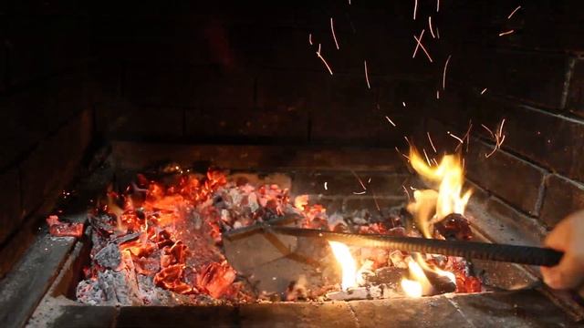 Солянка! Сборная, мясная в чугунке. Простой рецепт с копчеными ребрышками