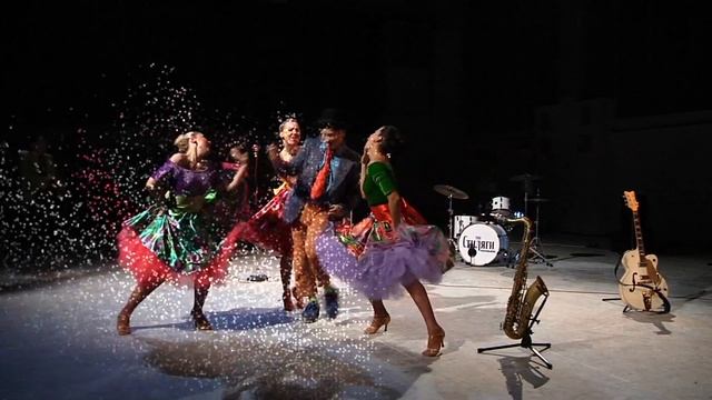 Вечеринка в стиле "СТИЛЯГИ" с кавер в стиле "Стиляги" смотреть онлайн