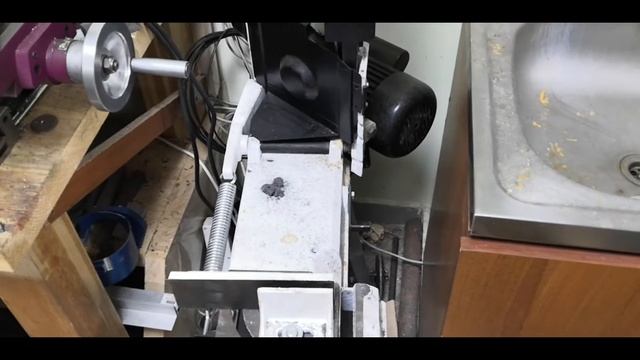 Столик на маятниковую ленточную пилу/Table for a pendulum band saw смотреть онлайн