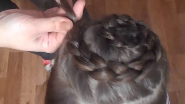 Экспресс прическа для девочки - коса улитка!