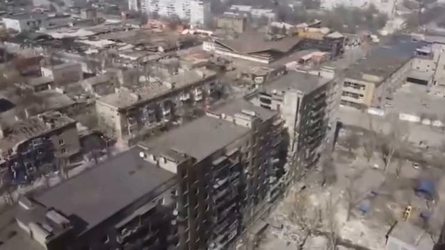 херр Сказочный и руинированные им города смотреть онлайн