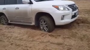 Lexus LX570 crawl control