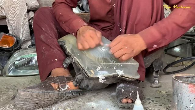 Как отремонтировать разбитую линзу автомобильной фары всего за 5$ _ пищевая сода 4К - 1ЖЖ