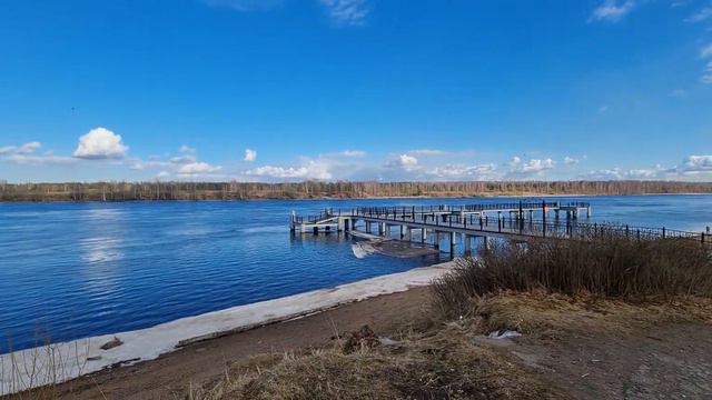 Нева. Невская Дубровка. Апрель 2021.