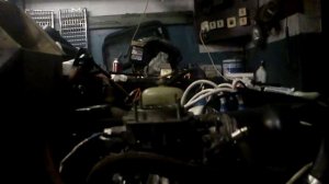 2015.04.26 ВАЗ 2103 плюёт обратно в карбюратор (вид сбоку)