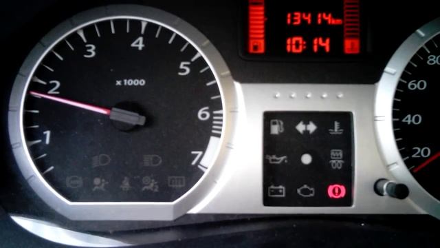 Прогрев двигателя на Ларгус. смотреть онлайн