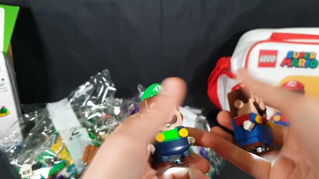 Unboxing: Lego Super Mario Luigi Starter Course, Bee and Frog Mario Power Up Packs + Carry Case смотреть онлайн